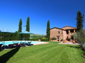 Attractive Farmhouse in Montalcino with Private Terrace
